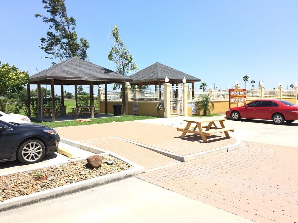 Weslaco Inn - Weslaco/Mercedes Exterior photo